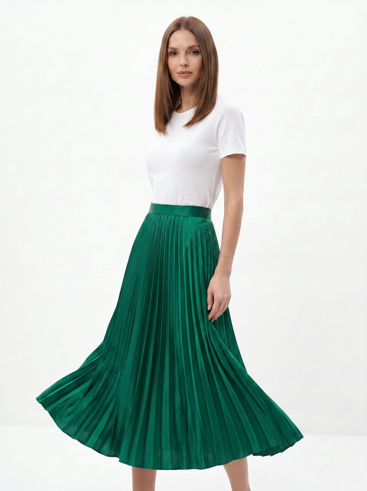 Satin-Plisseerock – Feminine Leichtigkeit